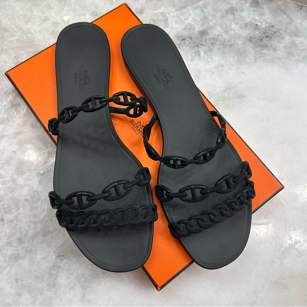 Hermès "Chain d'Ancre Rivage" Black Rubber Chain Sandal, Size 41